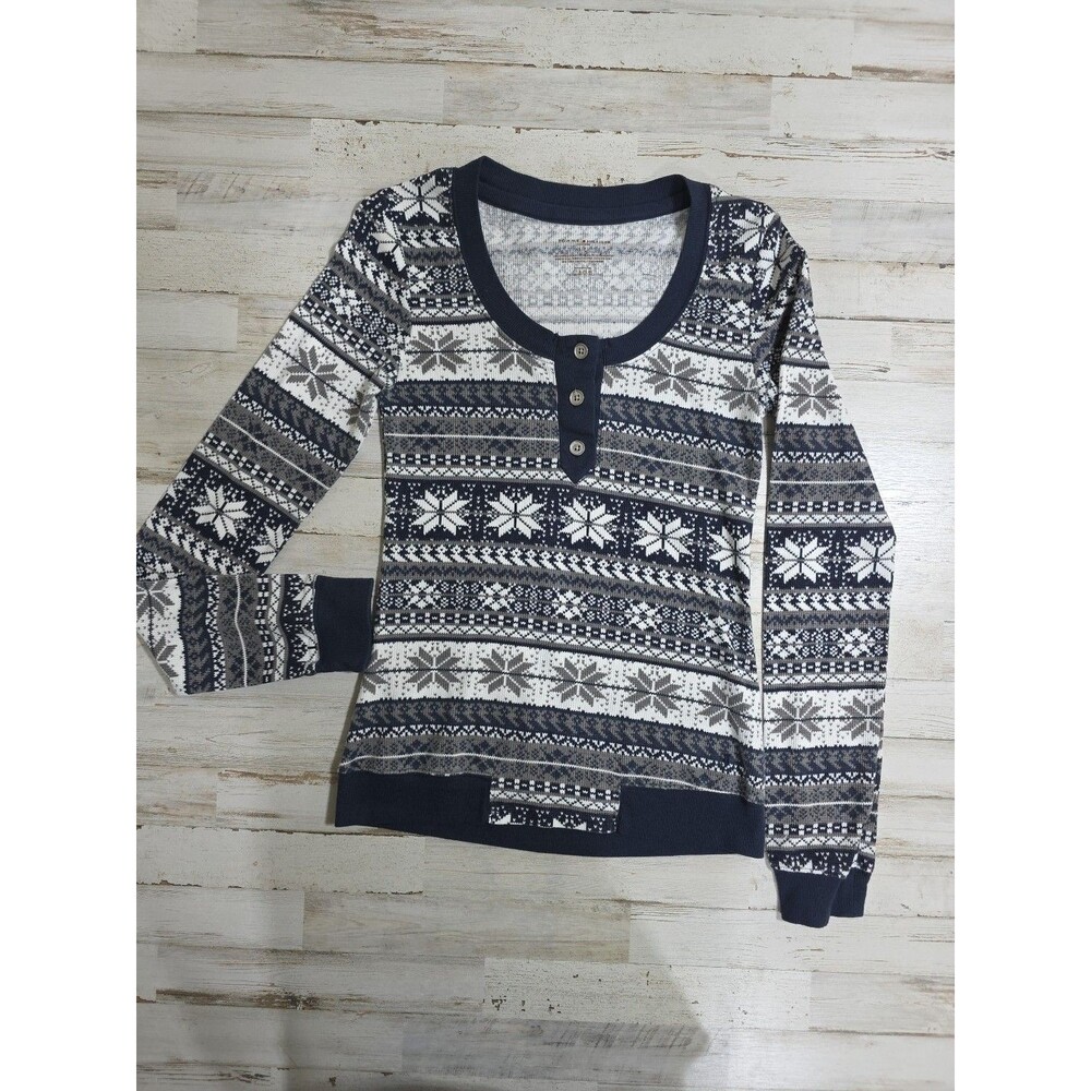 Tommy Hilfiger gray and white thermal long sleeve shirt size Small Snowflakes